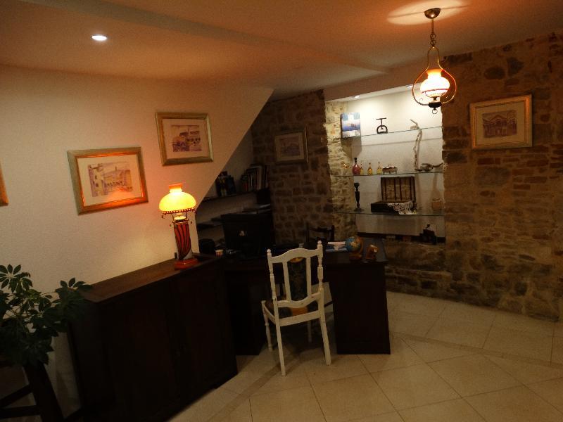 Guesthouse Pjaceta Split Buitenkant foto